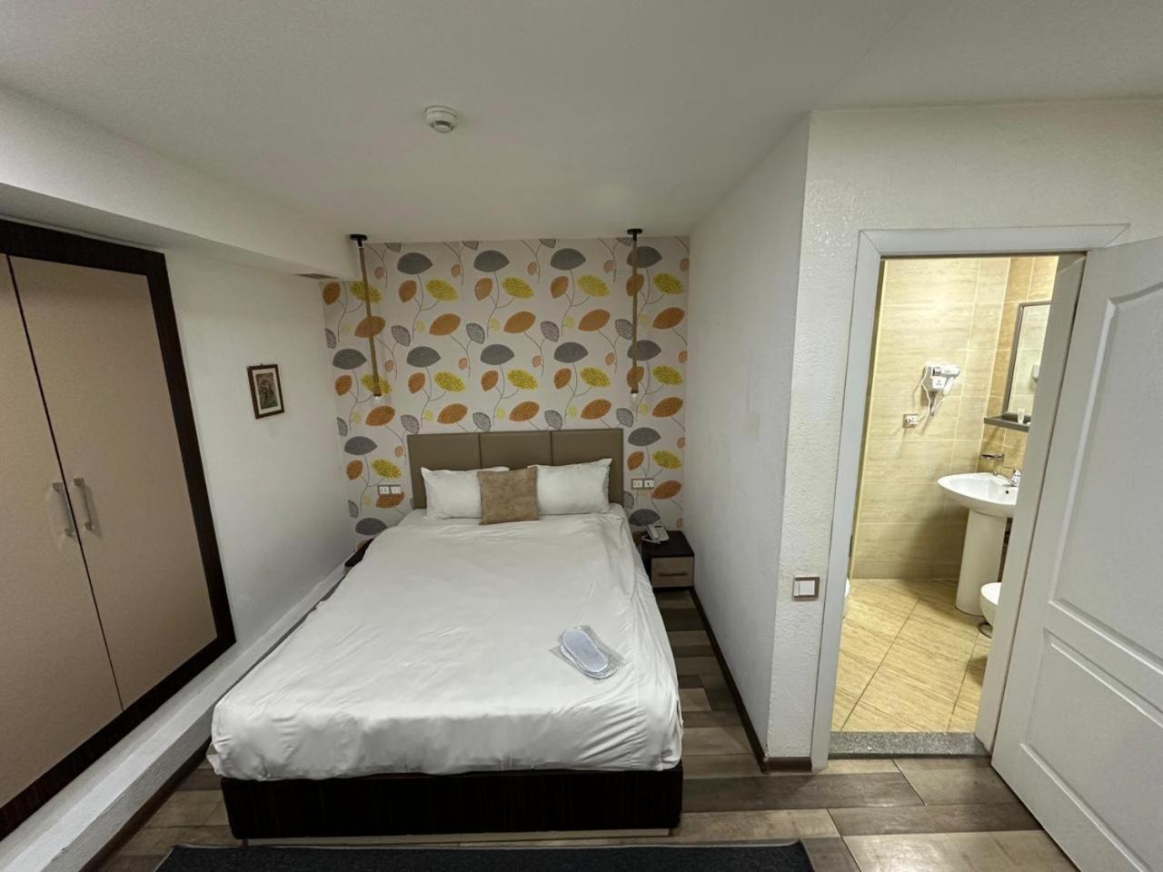 Garden Inn Nizami Hotel Баку Экстерьер фото