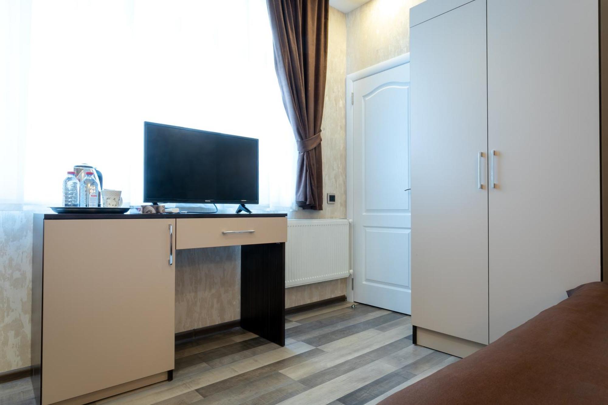 Garden Inn Nizami Hotel Баку Экстерьер фото