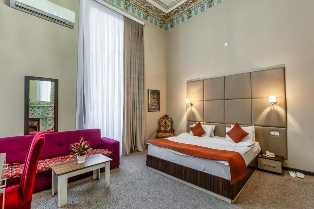 Garden Inn Nizami Hotel Баку Экстерьер фото